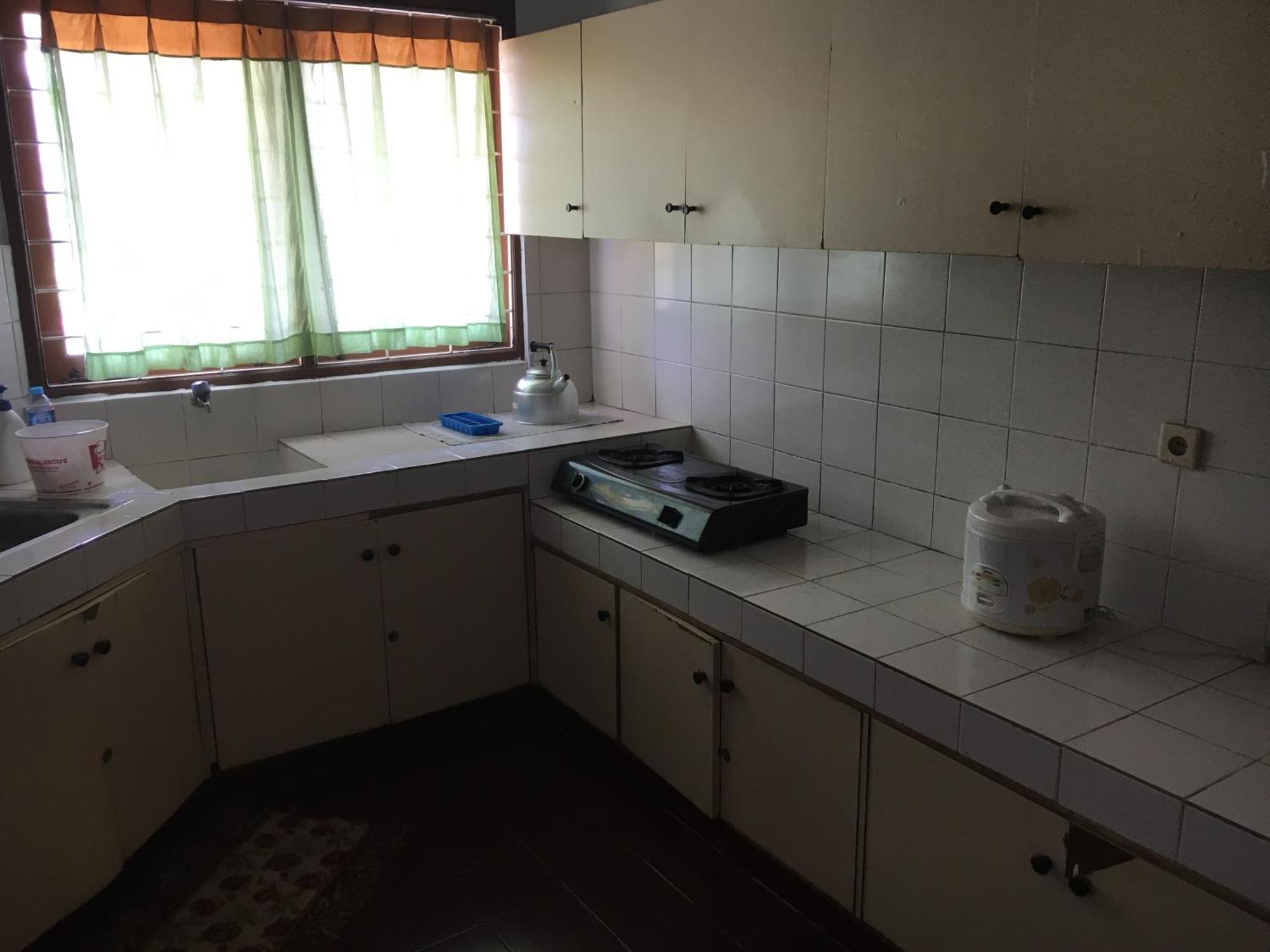 Bougenville 2, Jalan Raya Kota Bunga Villa Puncak